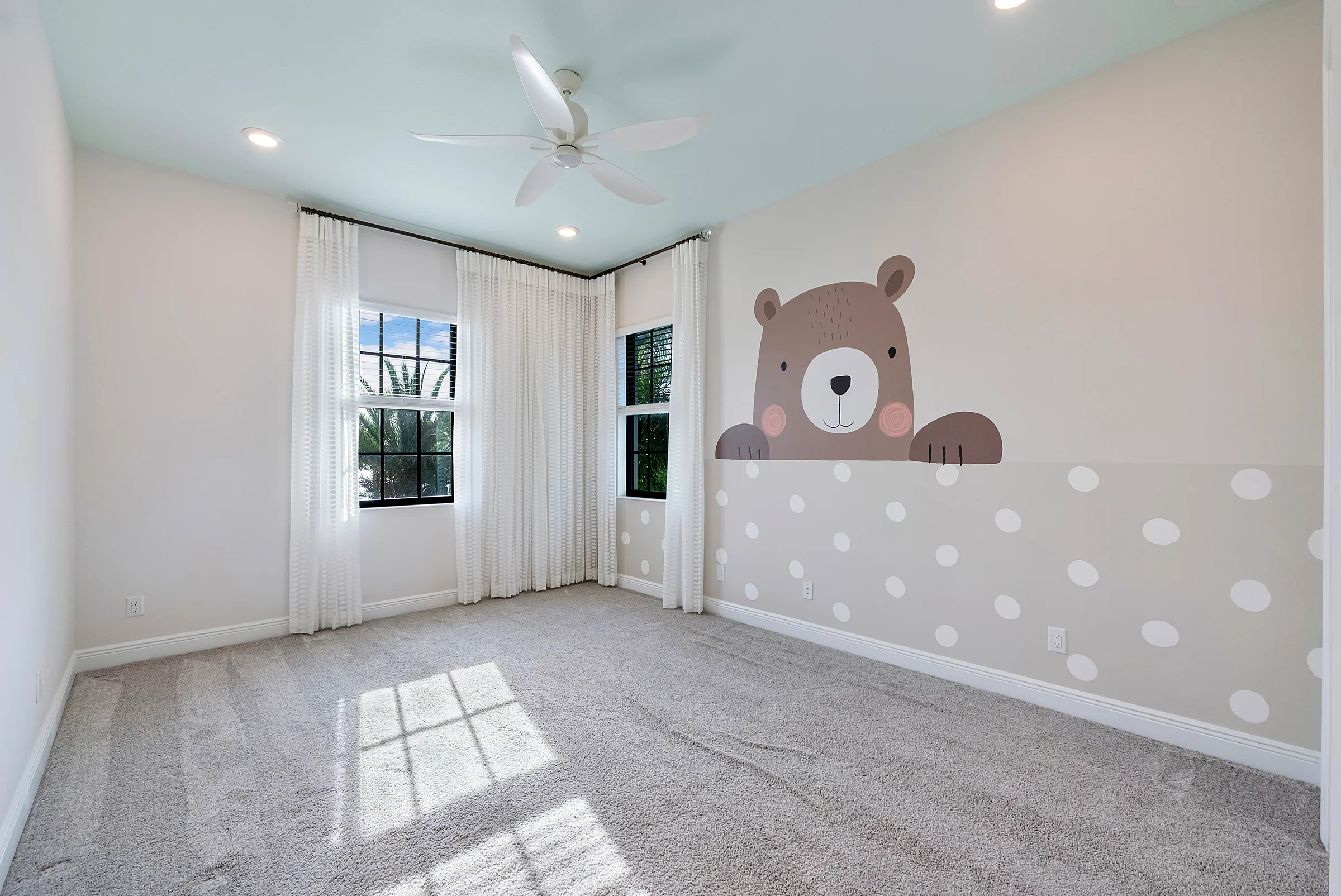 Empty home — 8685 Parkland Bay Dr